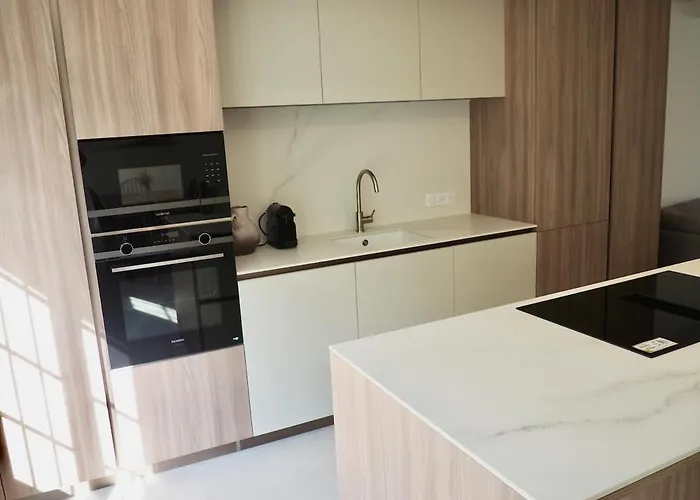 Les Rosiers Private Parking *